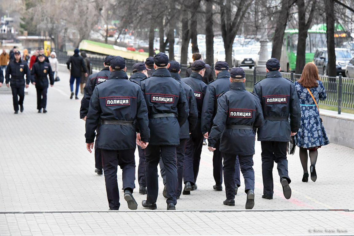 Депутаты Госдумы в первом чтении одобрили расширение полномочий полицейских  - «Уральский рабочий»